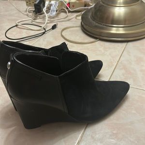 Vince Camuto booties worn once